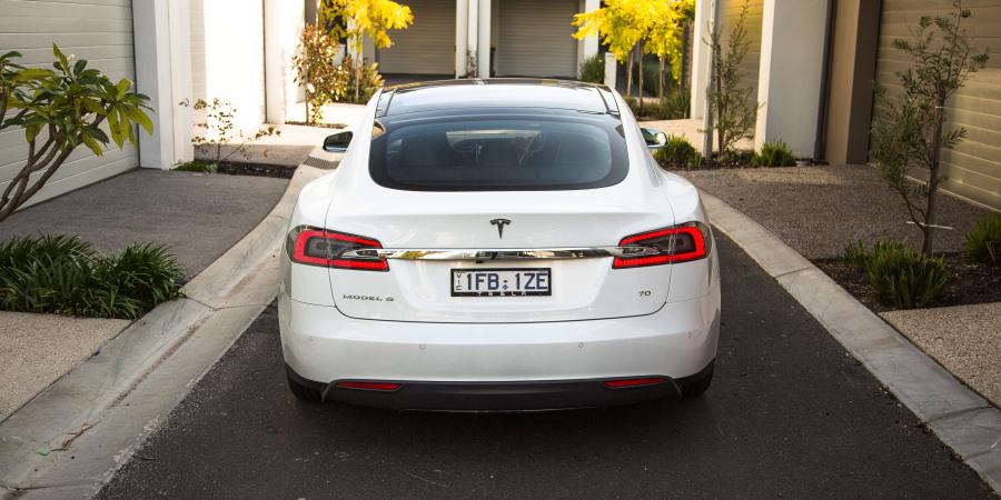  Tesla Model S 70 2016 года  (AU) (фото 9 из 15)